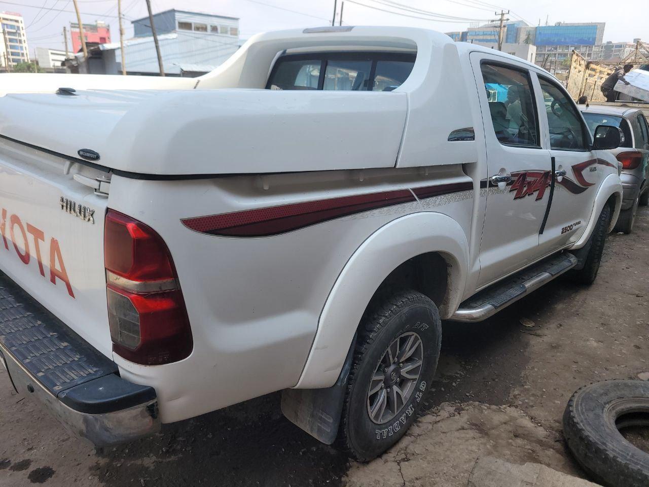 Hilux double 