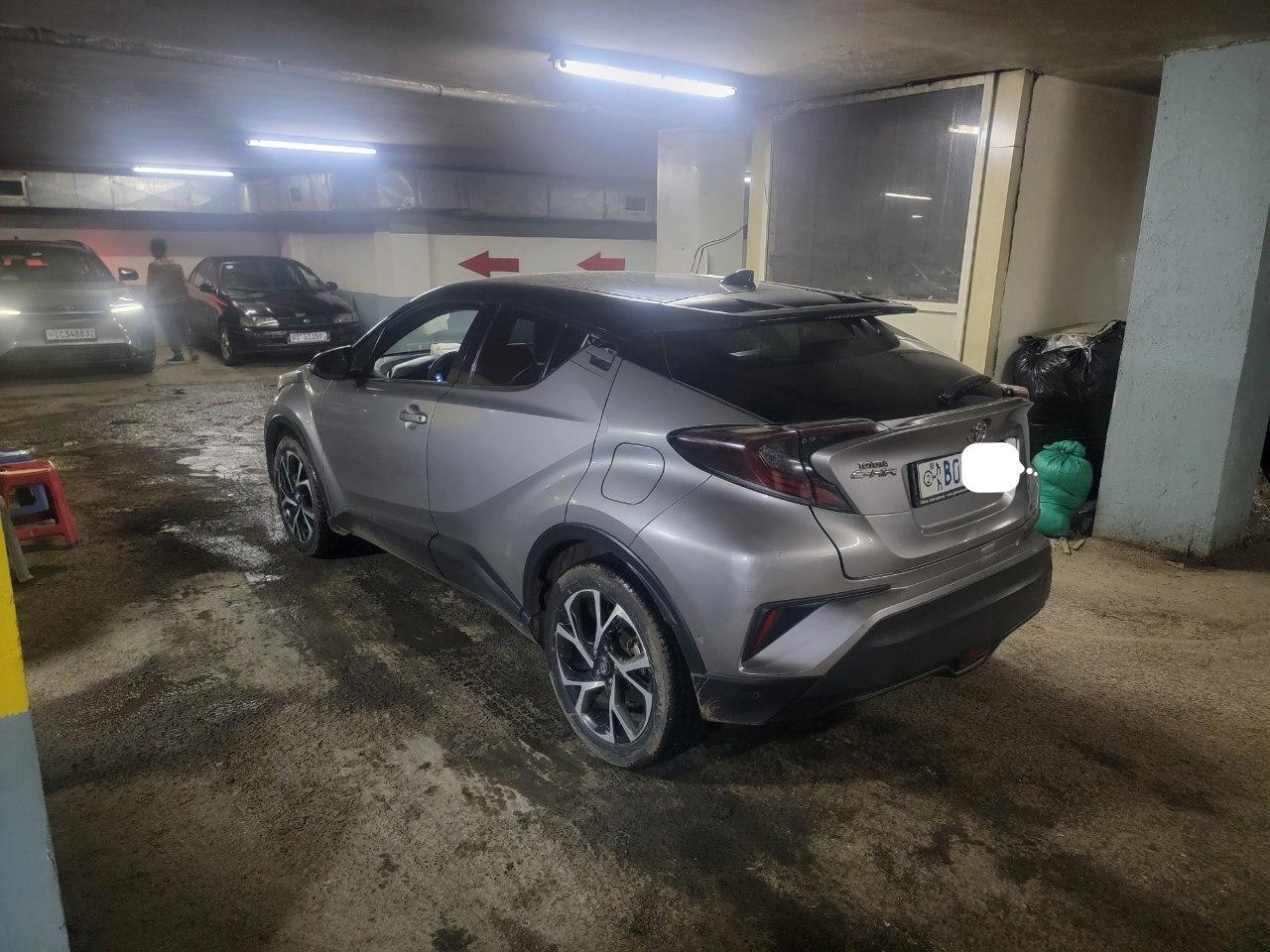 Toyota  CHR