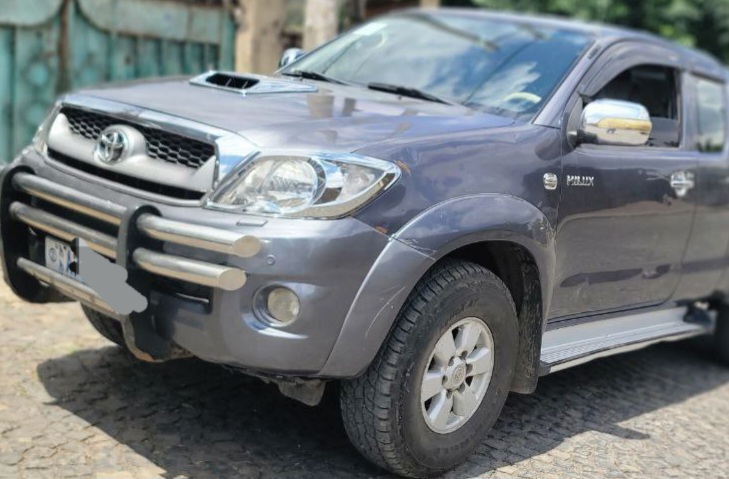 Toyota. Hilux