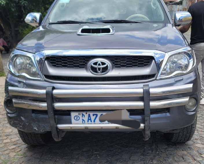 Toyota. Hilux
