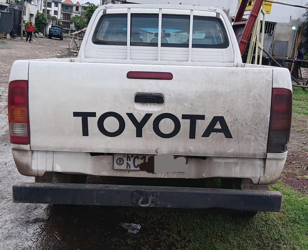 Toyota Hilux 