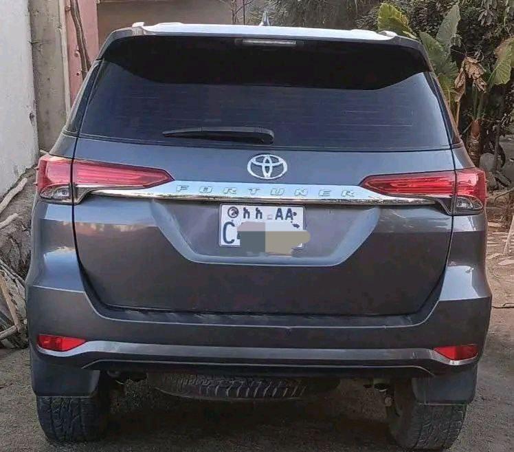 Toyota fortuner 