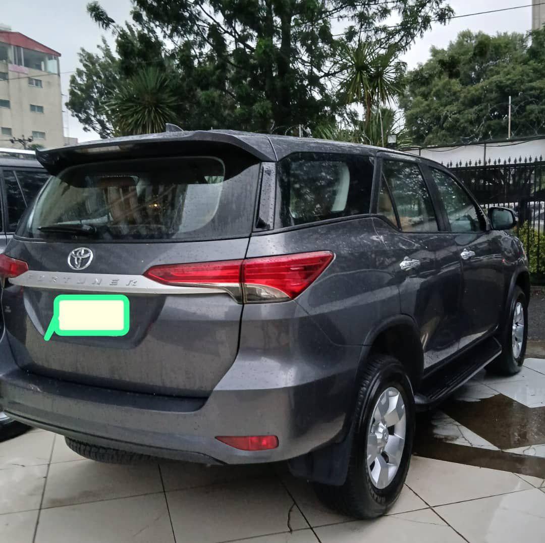 Toyota fortuner 
