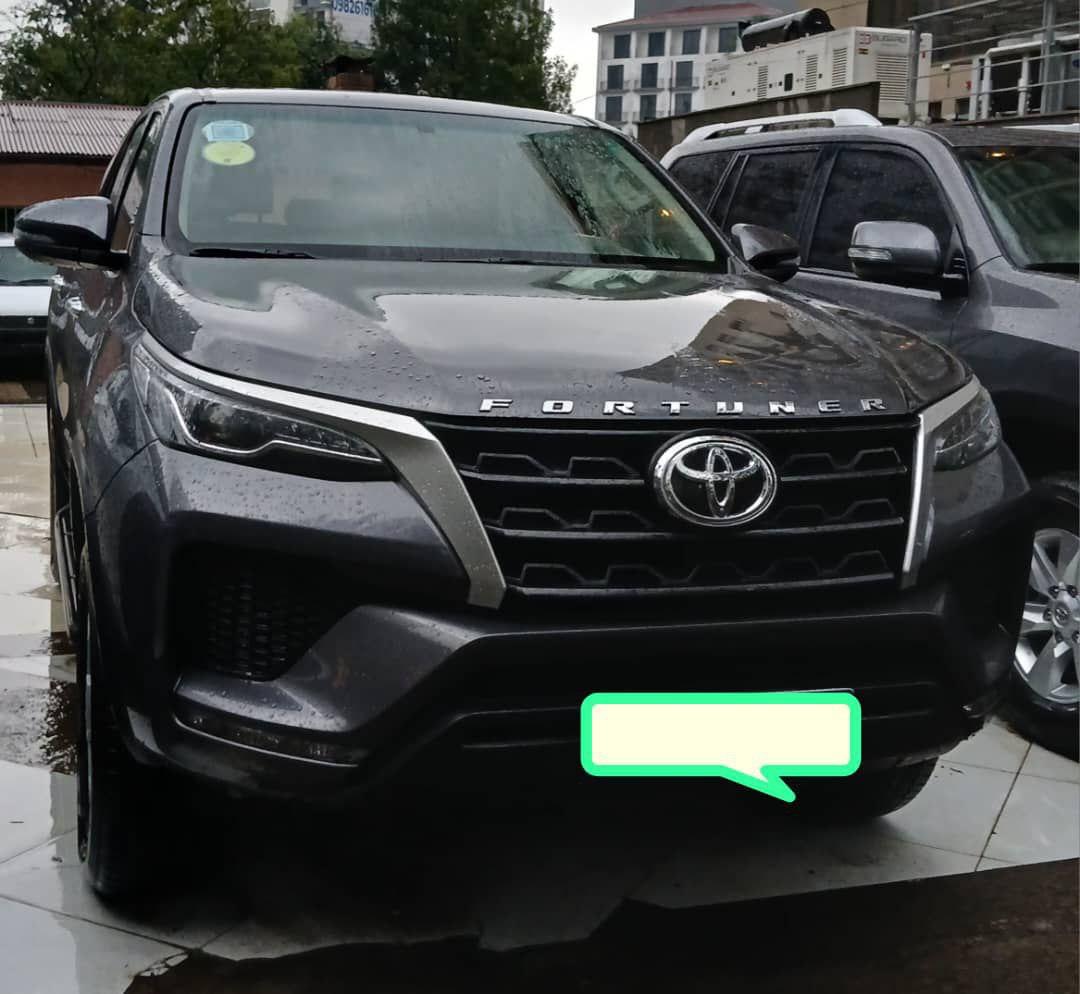 Toyota fortuner 